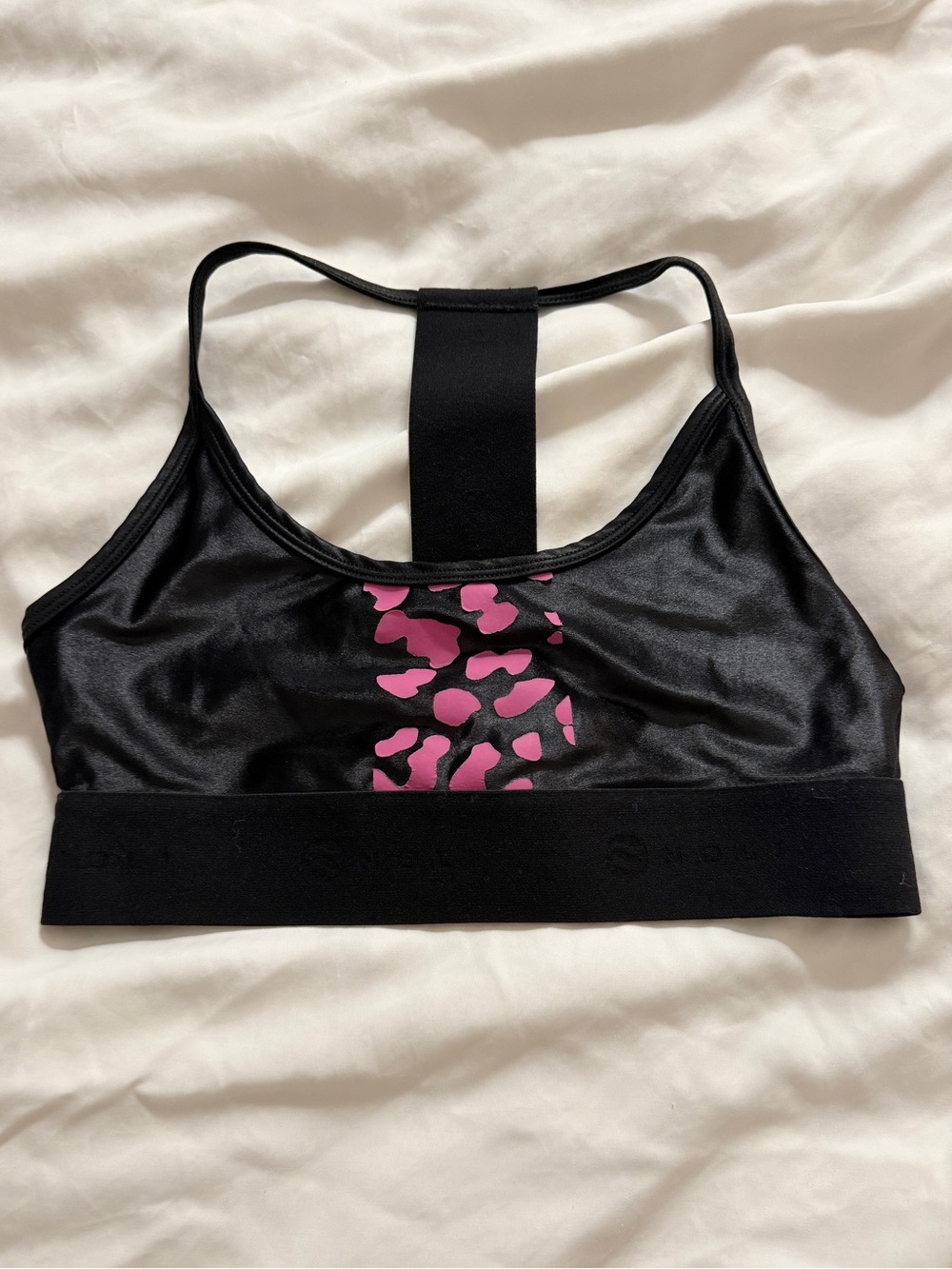 Noli Yoga - Black Sports Bra with Pink Leopard Print Accent